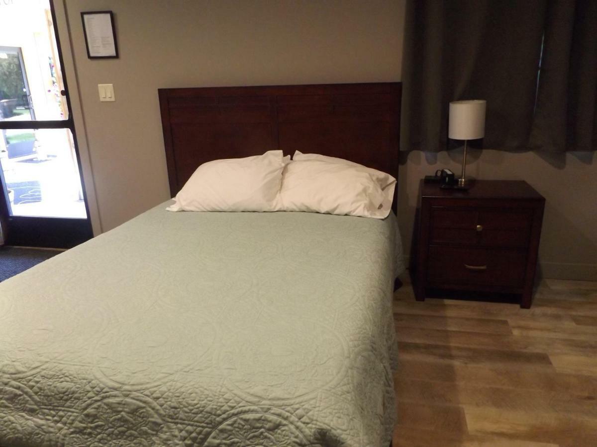 Big Spirit Resort Spirit Lake Экстерьер фото